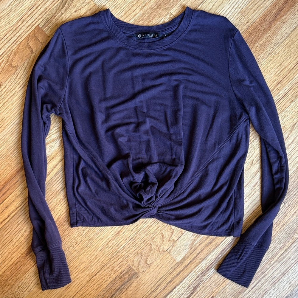 Athleta small Long-Sleeve Twist-Front Top in Deep Plum